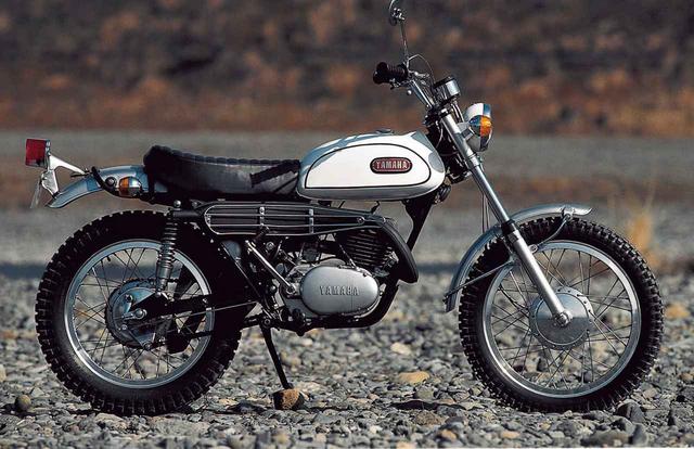 画像: ウィンカーを装着するなどマイナーチェンジを実施して1968年7 月に登場した後期型は、233 の機種コードNo.が与えられた。