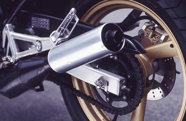 画像11: RZシリーズの最終型となった1988年デビューの5世代目「RZ250R(3HM1)」