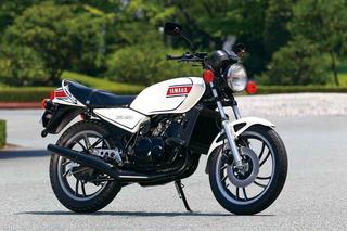 Rzシリーズ Part 2 Rz250r Rr 市販モデル初の可変排気バルブ Ypvs を搭載したrzの最終形態 19 19年 心に残る日本のバイク遺産 2サイクル250cc史 編 Webオートバイ