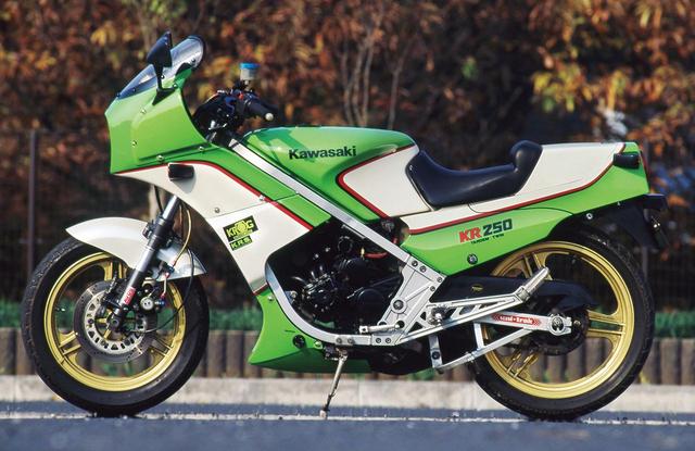 画像4: レーサーKR250の技術を受け継ぐ公道モデルとして誕生した250ccスポーツ