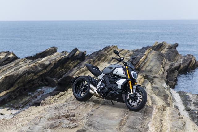 画像2: Ducati/Diavel1260S