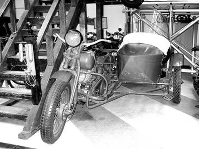 画像1: 日本内燃機 くろがね号 97式側車付自動二輪1937年