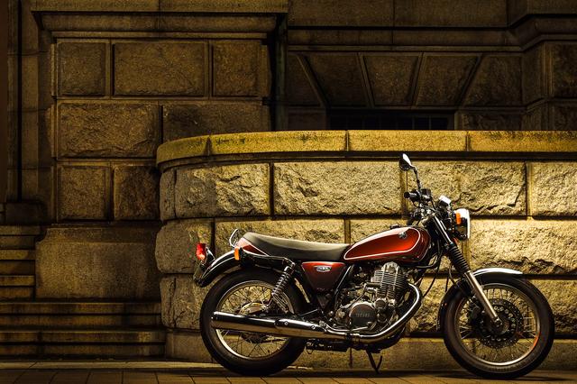 画像1: クラシックバイクで最も洗練されたSR400