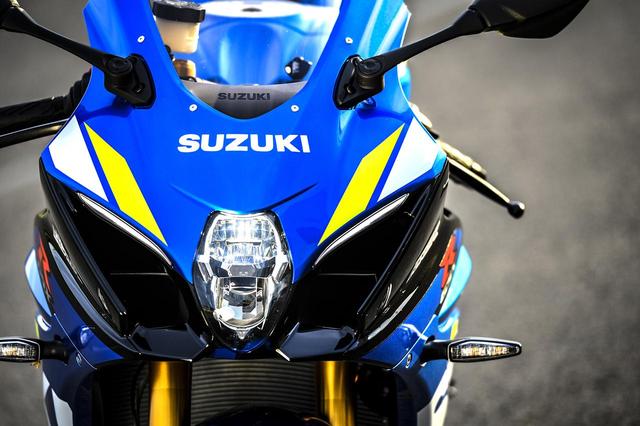 画像1: スーパースポーツなのにツーリングも?
