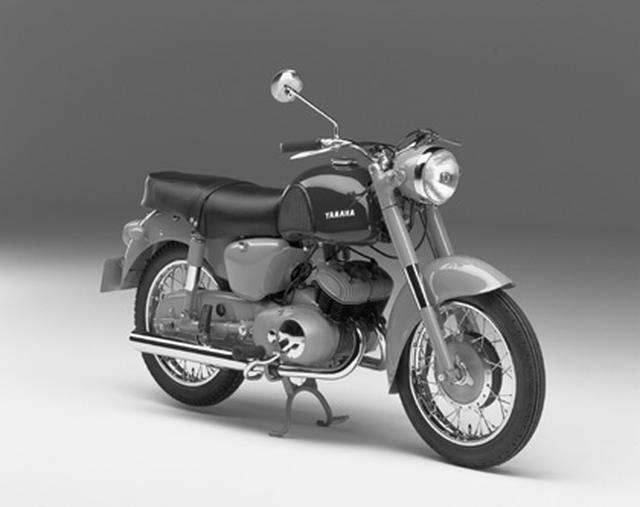 画像: ●空冷2スト並列2気気筒●247cc●14.5PS/6000rpm●1.9kg-m/4000rpm●140kg●18万5000円