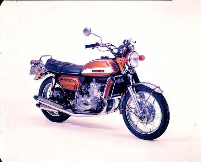 画像: ●水冷2スト・ピストンバルブ並列3気筒●738cc●67PS/6500rpm●7.7kg-m/5500rpm●214kg●3.25-19・4.00-18●38万5000円