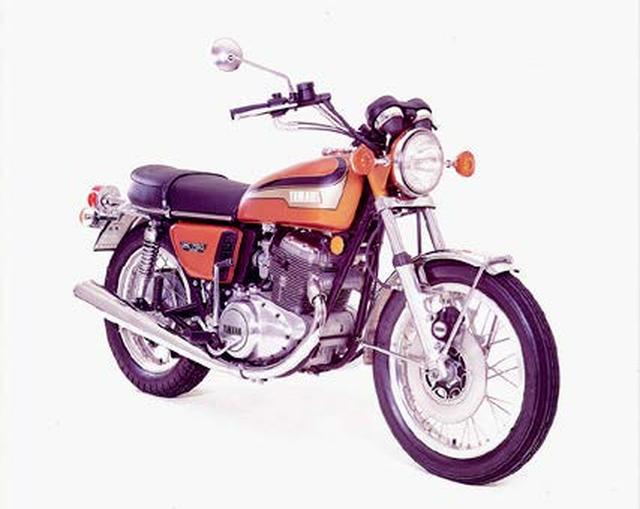 画像: ●空冷4ストOHC2バルブ並列2気筒●743cc●63PS/6500rpm●7.0kg-m/6000rpm●210kg●3.50-19・4.00-18●38万5000円