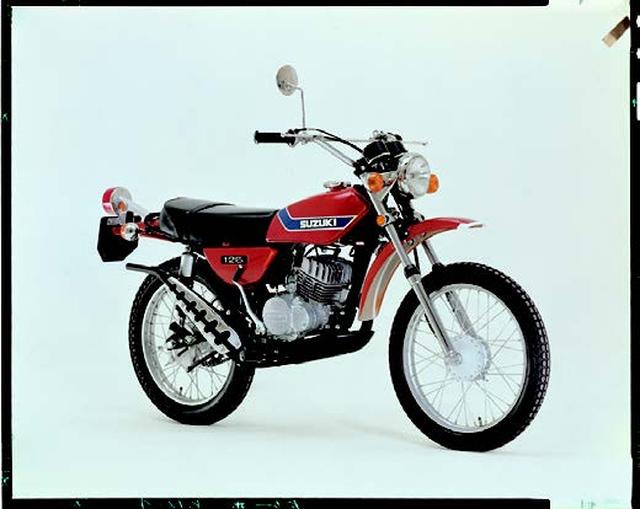 画像: ●空冷2スト・ピストンバルブ単気筒●123cc●13PS/7000rpm●1.3kg-m/6000rpm●88kg●2.75-19・3.25-18●16万8000円