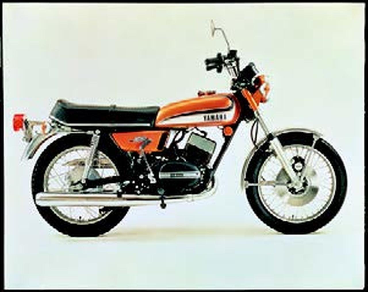 ヤマハ RD250 1973 年1月 - 日本バイク100年史アルバムの続きを見る