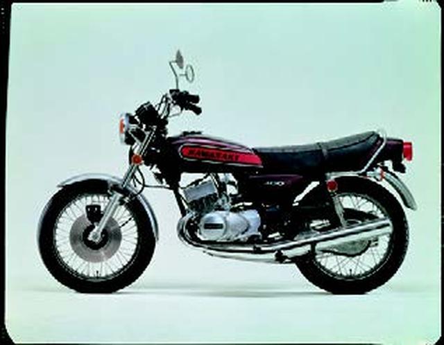 画像: ●空冷2スト・ピストンバルブ並列3気筒●400cc●42PS/7000rpm●4.32kg-m/6500rpm●159kg●3.25-18・3.50-18●26万3000円