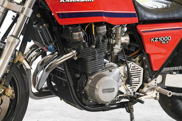 画像: エンジンは'77年製Z1000(φ70mm×66mm)を基にCPキャリロ社製φ76mmピストンで1197cc化。ヘッドもツインプラグ化し、カムはWEB製でIN:0.435リフト、EX:0.395リフトの別品番を装着。バルブはZ1000J用STDのIN:φ31mm、EX:φ37mmで各1mmずつ拡大。