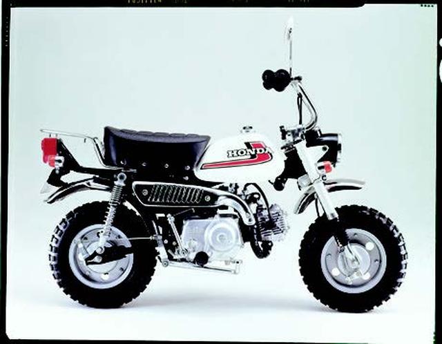画像: ●空冷4ストOHC2バルブ単気筒●49cc●2.6PS/7000rpm●0.3kg-m/5000rpm●61kg●3.50-8・3.50-8●9万8000円