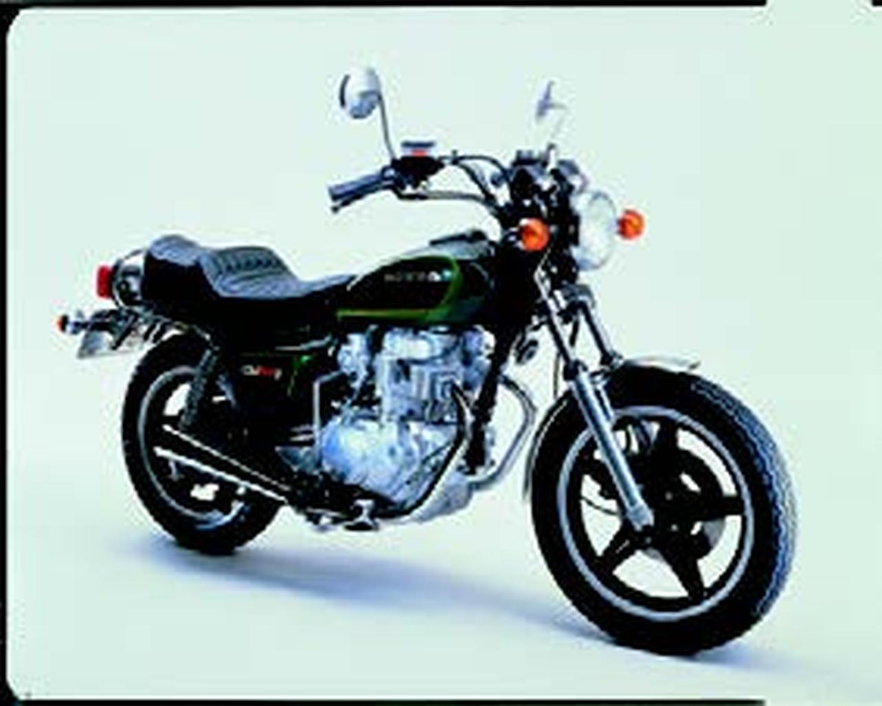 ホンダ CM400T 1979 年 8月 - 日本バイク100年史アルバムの続きを見る