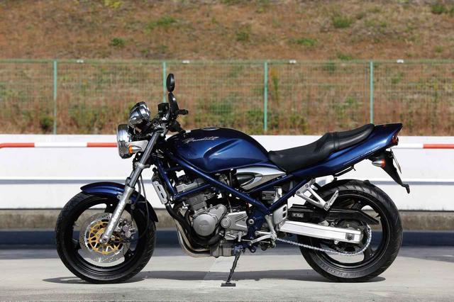 画像4: Impression スタイリッシュ&スポーティな元祖250ネイキッド