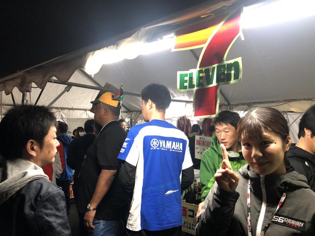 画像10: サーキットにお泊まり。