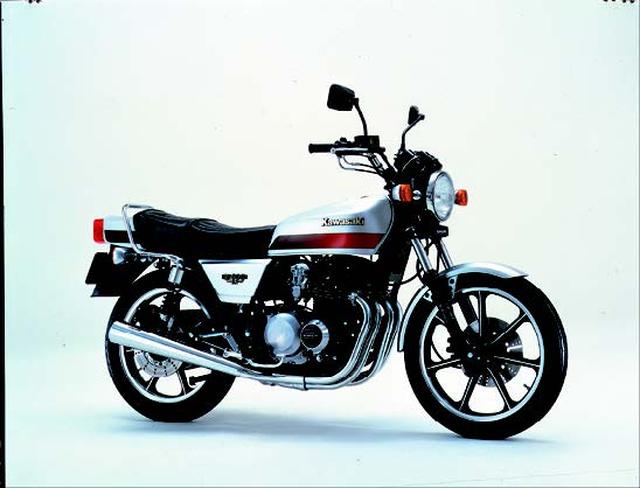 画像: ●空冷4ストDOHC2バルブ並列4気筒●399cc●43PS/9500rpm●3.5kg-m/7500rpm●192kg●3.25-19・3.75-18●43万5000円