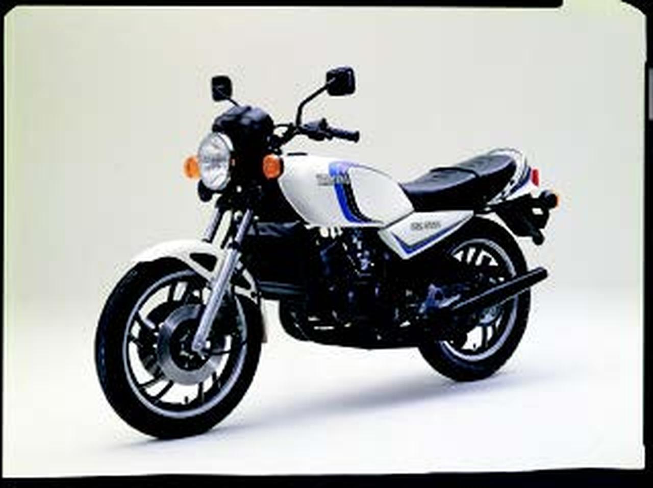 ヤマハ RZ350 1982 年1月 - 日本バイク100年史アルバムの続きを見る