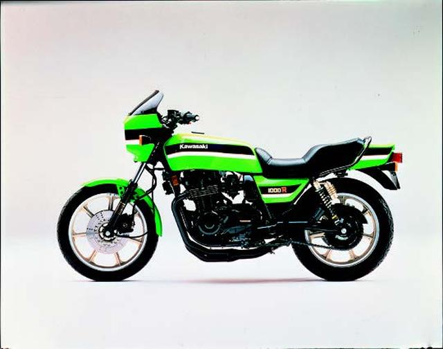 画像: ●空冷4ストDOHC2バルブ並列4気筒●998cc●104PS/8500rpm●9.1kg-m/7000rpm●222kg●100/90-19・120/90-18●輸出車