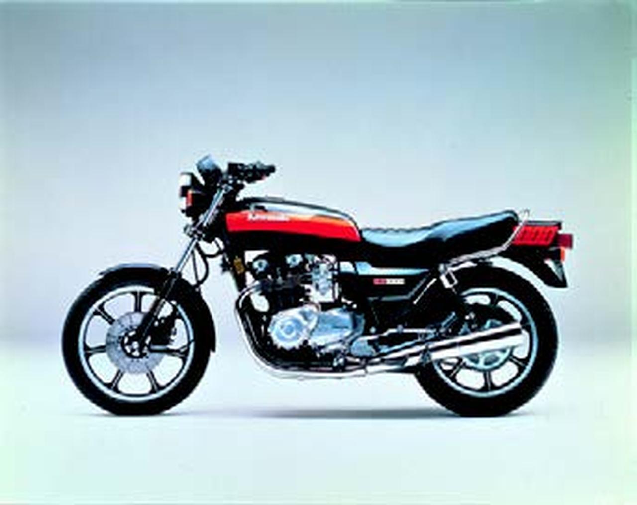 カワサキ Z1000J 1983 年 - 日本バイク100年史アルバムの続きを見る