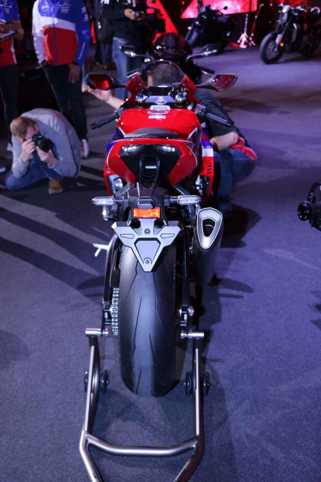 画像9: RC213V-Sのノウハウも盛り込まれた「ホンダの本気」