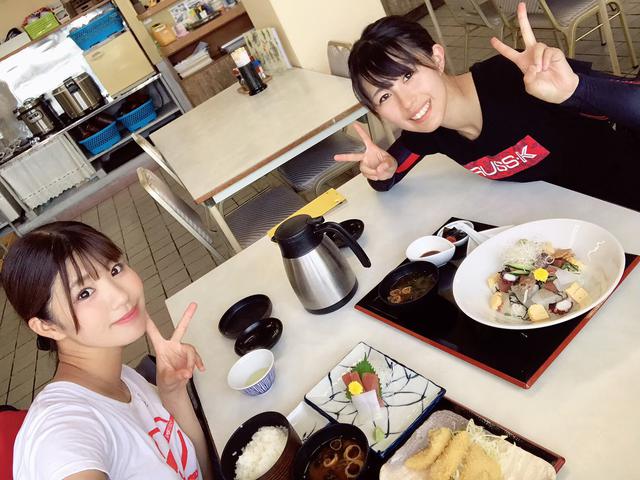 画像2: お昼は【まるは食堂本館】へ