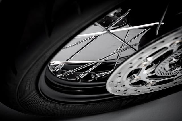 画像9: トライアンフ新型「BOBBER TFC」