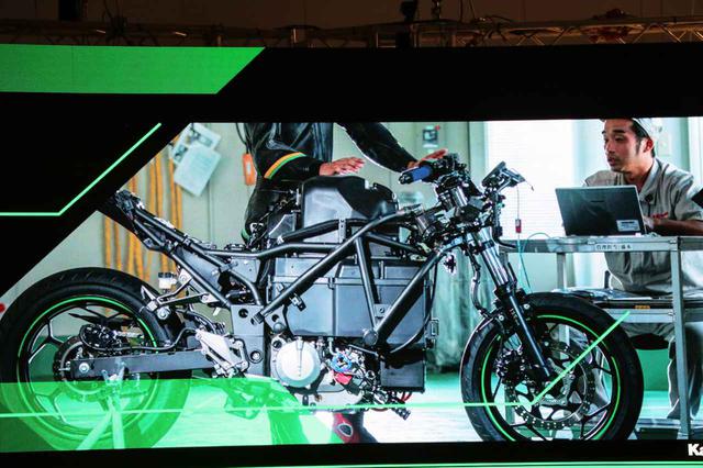 画像1: スタートは2代目ニンジャ250がベース。一時は市販化が近いとも噂された。