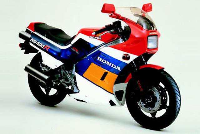 画像: ●水冷2スト・ピストンリードバルブV型3気筒●387cc●59PS/8500rpm●5.1kg-m/8000rpm●163kg●100/90-16・110/90-17●62万9000円