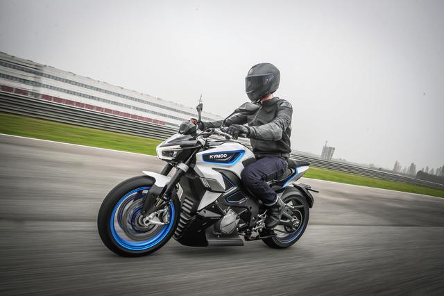 画像2: 最高速度は時速205km、その到達時間がすさまじい