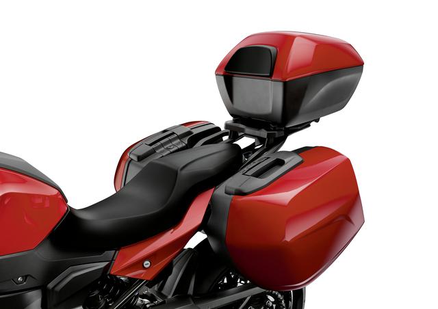画像8: 「S1000XR」は大きいと思う人にちょうどよさそうな895ccの「F900XR」が誕生
