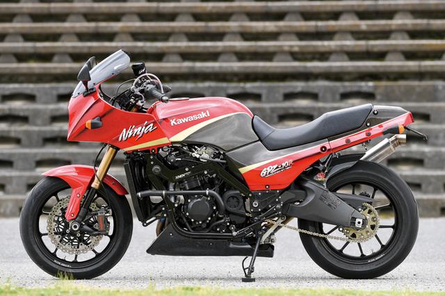 画像: 現在10号機を製作中のコンプリートカスタム