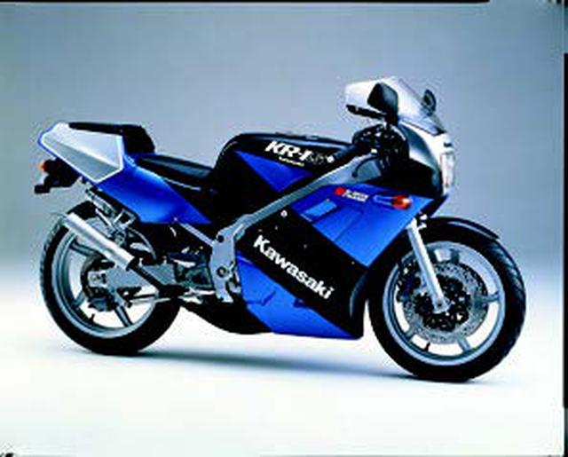 画像: ●水冷2スト・クランクケースリードバルブ並列2気筒●249cc●45PS/10000rpm●3.7kg-m/8000rpm●131kg●110/70R17・140/60R18●55万9000円(諸元はS)