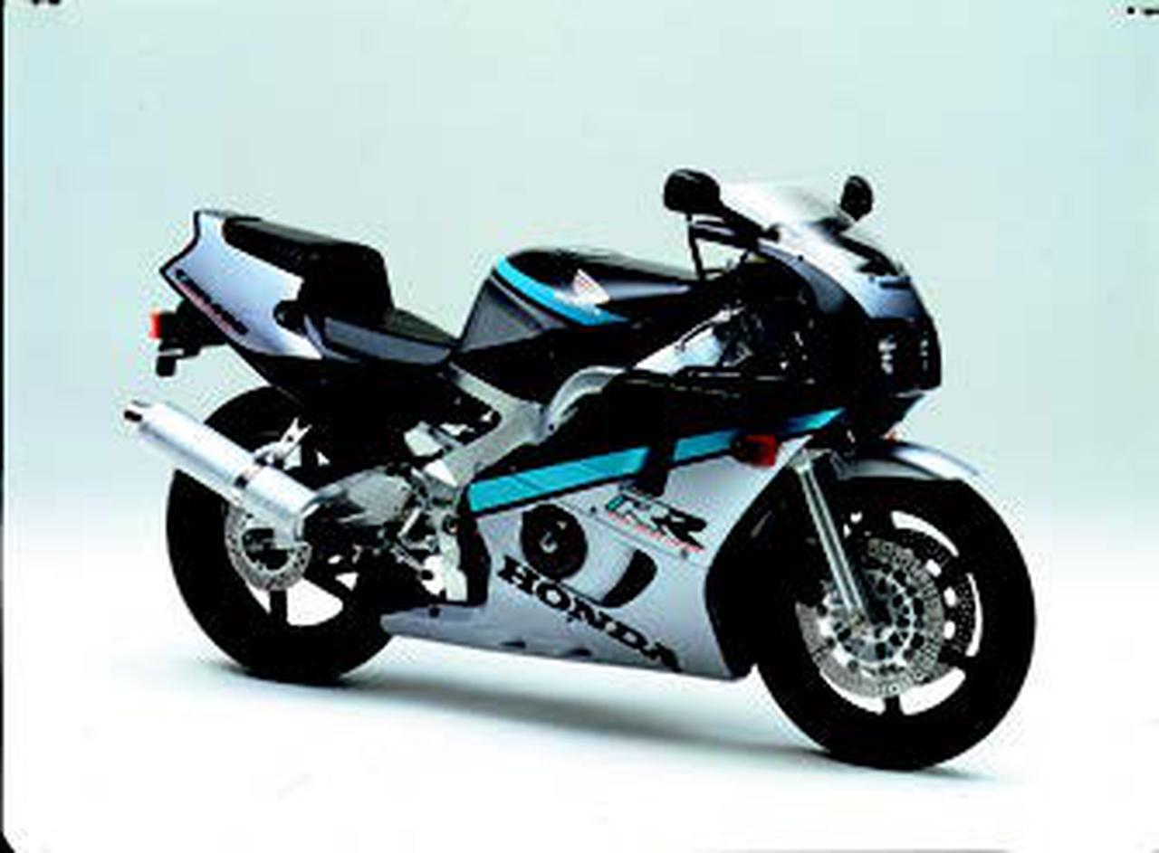 ホンダ CBR400RR 1990 年 3月 - 日本バイク100年史アルバムの