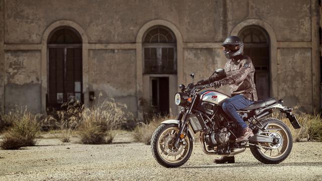 画像1: 名車への敬意すら感じる、欧州ヤマハが生んだXSR700の派生機種