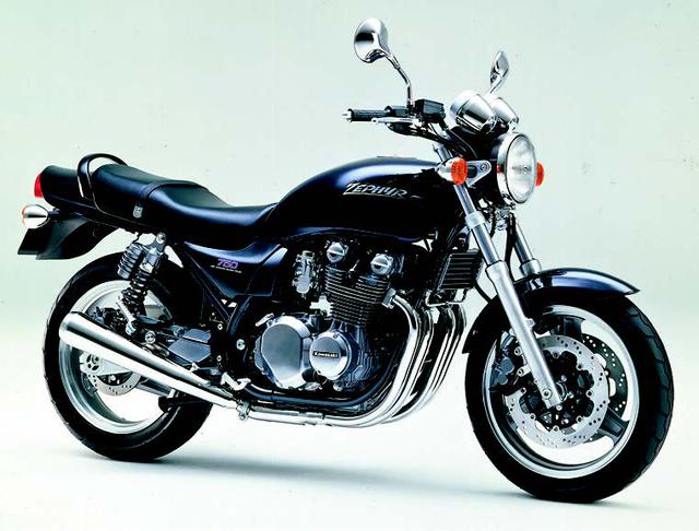 画像: ●空冷4ストDOHC2バルブ並列4気筒●738㏄●68PS/9500rpm●5.5㎏-m/7500rpm●201㎏●120/70-17・150/70-17●65万9000円