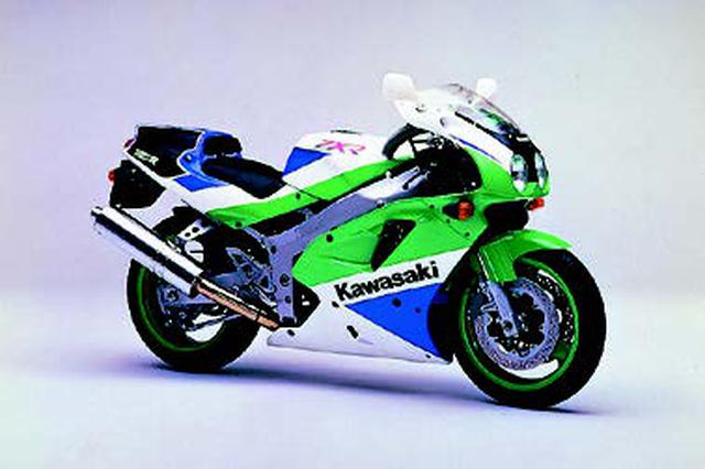 画像: ●水冷4ストDOHC4バルブ並列4気筒●749cc●77PS/9000rpm●6.9kg-m/7000rpm●200kg●120/70R17・180/55R17●120万円