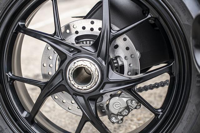 画像1: 「DUCATI Panigale V2」Detail