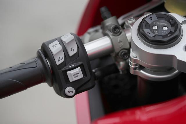 画像11: 【動画あり】DUCATI Panigale V2「トップたる所以。V2に込めた熱量を識る」 (松井勉)♯Web Mr.Bikeインプレッション
