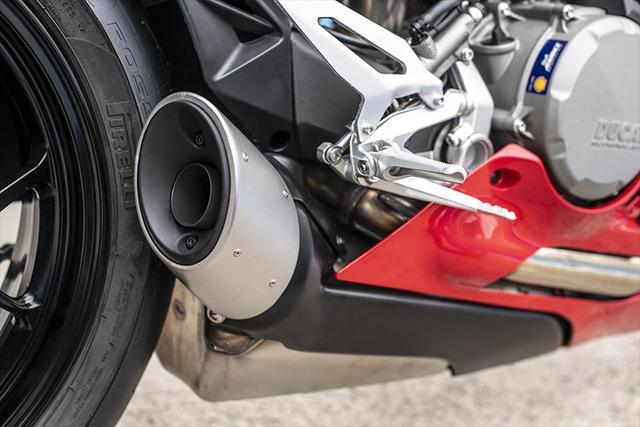 画像3: 【動画あり】DUCATI Panigale V2「トップたる所以。V2に込めた熱量を識る」 (松井勉)♯Web Mr.Bikeインプレッション
