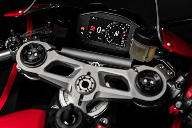 画像13: 【動画あり】DUCATI Panigale V2「トップたる所以。V2に込めた熱量を識る」 (松井勉)♯Web Mr.Bikeインプレッション