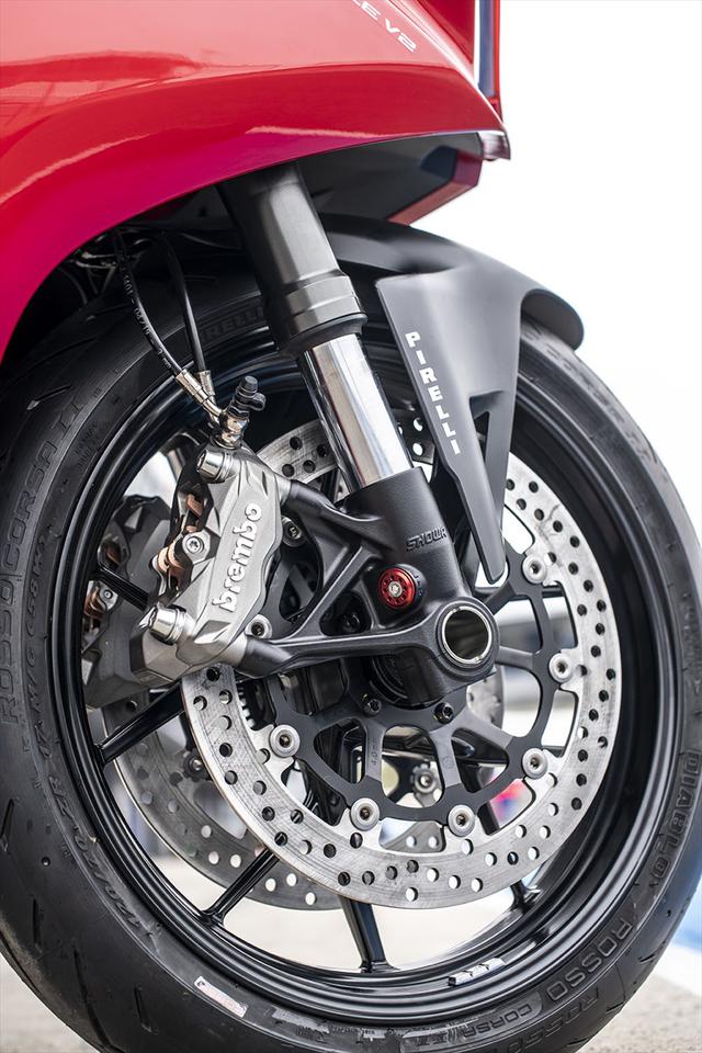 画像9: 【動画あり】DUCATI Panigale V2「トップたる所以。V2に込めた熱量を識る」 (松井勉)♯Web Mr.Bikeインプレッション
