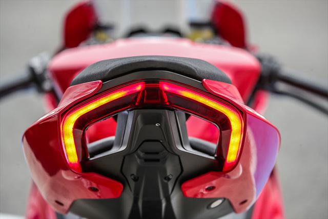 画像16: 【動画あり】DUCATI Panigale V2「トップたる所以。V2に込めた熱量を識る」 (松井勉)♯Web Mr.Bikeインプレッション