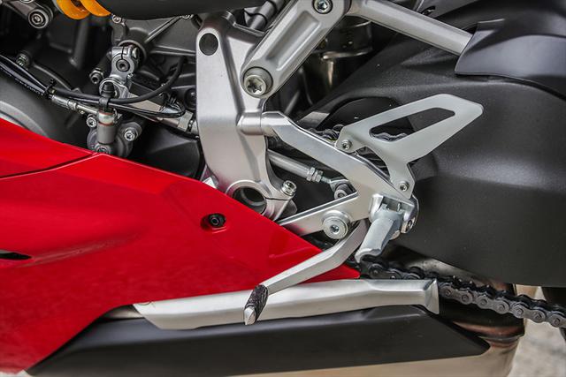 画像15: 【動画あり】DUCATI Panigale V2「トップたる所以。V2に込めた熱量を識る」 (松井勉)♯Web Mr.Bikeインプレッション