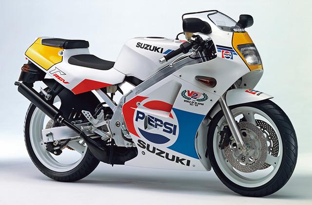 画像: RGV250Γ PEPSI VERSION(VJ21A)1988年8月中旬発売 61万9000円(当時)