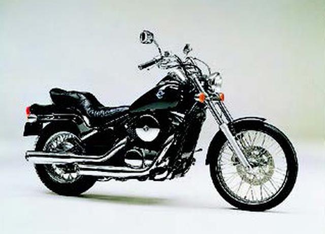 画像: ●水冷4ストOHC4バルブV型2気筒●399cc●33PS/8500rpm●3.3kg-m/4500rpm●223kg/222kg(Ⅱ)●80/90-21・140/90-16●60万9000円