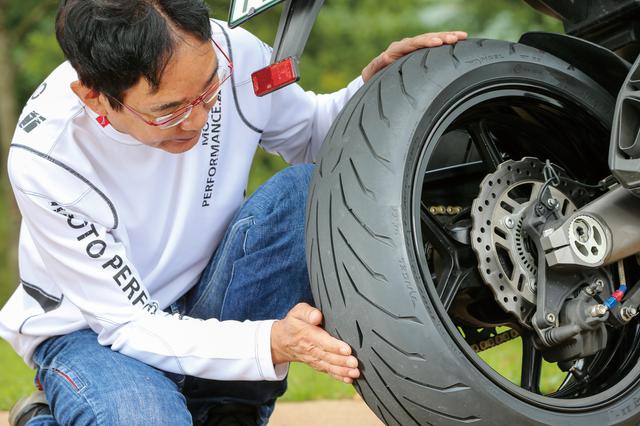 画像: テスト車はニンジャ1000。GTⅡには重量車用にカーカスを強化し、製品名末尾に(A)が付く仕様もあるが、ニンジャは装備重量230㎏台なので通常仕様をチョイス。 スポーツタイヤとは違って温度依存性が小さく、タイヤの暖まりや路面温度をさほど気にせず走り出せる。ツーリングユースでは絶対的なグリップよりも重要な性能だと思う。 価格:オープン