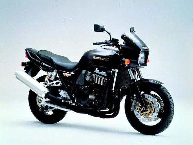 画像: ●水冷4ストDOHC4バルブ並列4気筒●1052cc●100PS/8500rpm●9.8kg-m/6000rpm●222kg●120/70ZR17・170/60ZR17●94万円