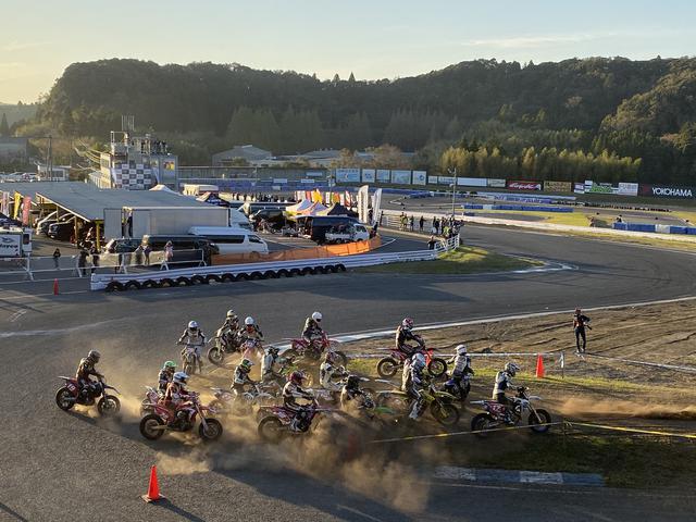画像5: レースそれぞれのドラマティックな戦い。