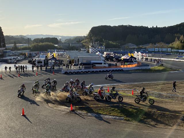 画像9: レースそれぞれのドラマティックな戦い。