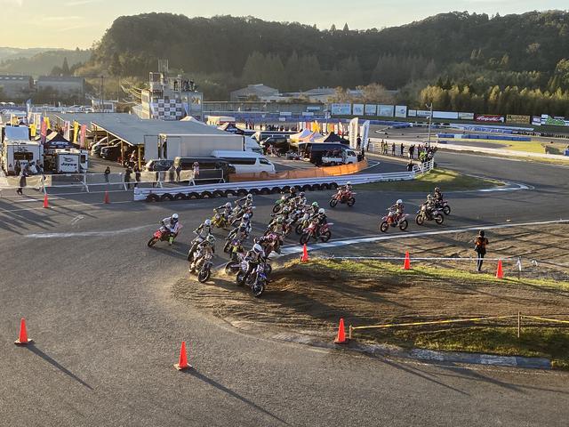 画像4: レースそれぞれのドラマティックな戦い。